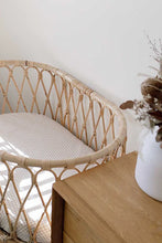 Load image into Gallery viewer, Organic Cotton Fitted Bassinet Sheet | Gingham