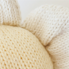 Load image into Gallery viewer, Baby Daisy (Ivory)