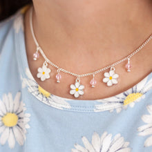 Load image into Gallery viewer, Daisy Crown Necklace