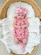 Load image into Gallery viewer, Socks | Cora (Grace)
