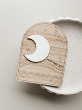 Load image into Gallery viewer, Monthly Milestone Moon Arch