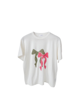 Load image into Gallery viewer, Tee | Bows (Women's)
