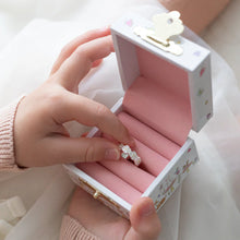 Load image into Gallery viewer, Daisy Chain Ring