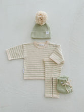 Load image into Gallery viewer, Leggings | Biscotti Stripe SIZE 6YR