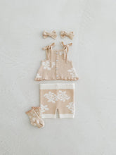 Load image into Gallery viewer, Bike Shorts | Banksy SIZE 5YR