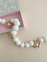 Load image into Gallery viewer, Pom Pom Daisy Garland | Ballet Pink