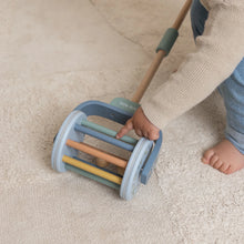 Load image into Gallery viewer, Forest Friends Push Along Rattle