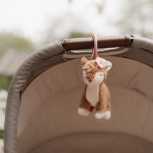 Load image into Gallery viewer, Fairy Garden Pull-and-Shake Deer