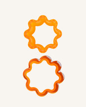 Load image into Gallery viewer, Flower Cut and Crimp Sandwich Pockets