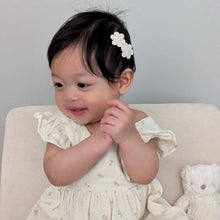 Load image into Gallery viewer, Flower Lace Clip | Ivory Bloom