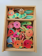 Load image into Gallery viewer, Caterpillar Lacing Set