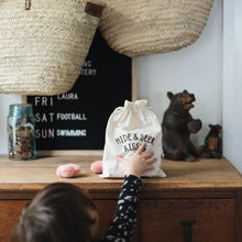 Load image into Gallery viewer, Hide & Seek Kisses