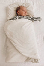 Load image into Gallery viewer, Wool Wrap Natural