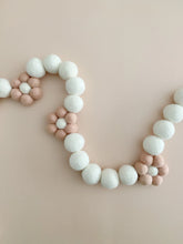Load image into Gallery viewer, Pom Pom Daisy Garland | Ballet Pink