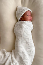 Load image into Gallery viewer, Shell Stitch Blanket | Milk