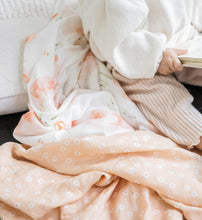 Load image into Gallery viewer, Baby Swaddle | Daisies