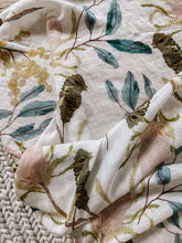 Load image into Gallery viewer, Banksi Seed Wrap