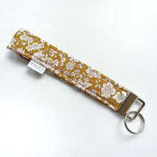 Load image into Gallery viewer, Vinty Key Fob Large