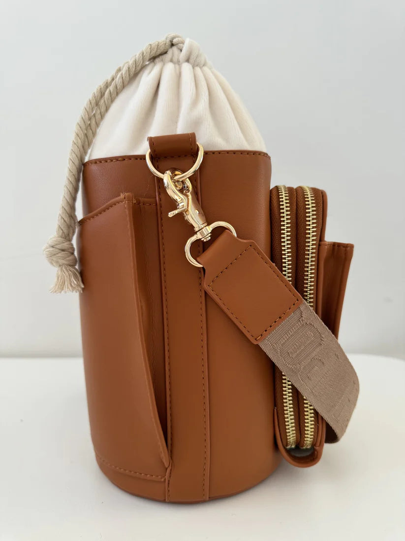 POUCH
