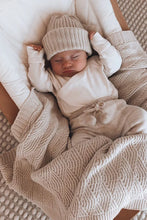 Load image into Gallery viewer, Shell Stitch Blanket | Oatmeal