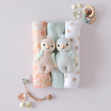 Load image into Gallery viewer, Baby Parrot (Mauve)