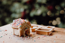 Load image into Gallery viewer, Mini Gingerbread House Eco Cutter Set