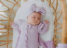 Load image into Gallery viewer, Lavender Oversized Top Knot