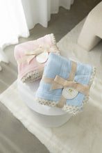 Load image into Gallery viewer, Muslin Blanket with Lace Trim