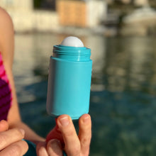 Load image into Gallery viewer, Sky Blue Refillable Roll on Applicator 100ml