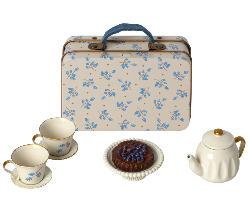 Afternoon Tea Set Blue Madelaine