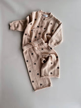 Load image into Gallery viewer, Cotton Knit Pants | Embroidery Brown Daisy
