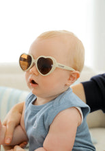 Load image into Gallery viewer, Sunglasses Heart Shape - Vanilla