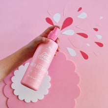 Load image into Gallery viewer, Natural Plant Based Hair Detangler in Strawberry