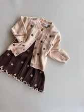 Load image into Gallery viewer, Pointelle Tie Dress | Brown Embroidery Daisy