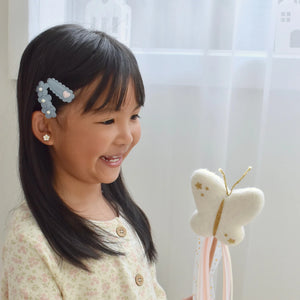 Clip | Denim Daisies