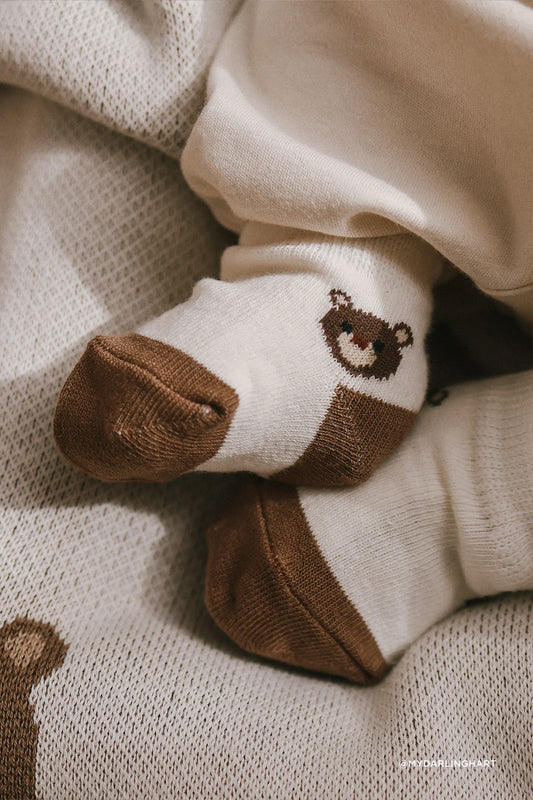 Bobbie Bear Sock - Jacquard Bobbie Bear Cloud/Balm SIZE 4-6YR and 6-8YR