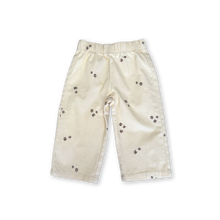 Load image into Gallery viewer, Organic Denim Wild Flower Embroidery Pant - Milk