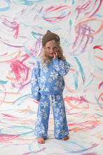 Load image into Gallery viewer, Organic Wild Flower Knit Pull Over