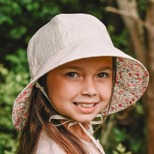 Load image into Gallery viewer, Wanderer' Panelled Bucket Sun Hat - Francesca / Flax