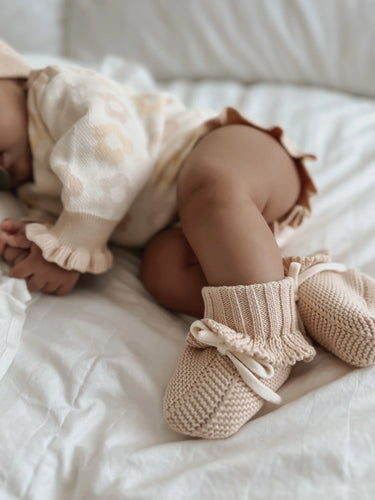 Booties | Peach Frill