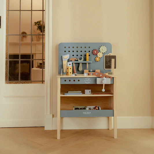 Wooden Work Bench