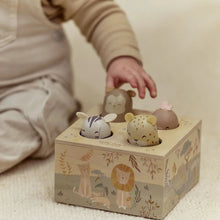 Load image into Gallery viewer, Safari Friends Wooden Pop-Up Toy