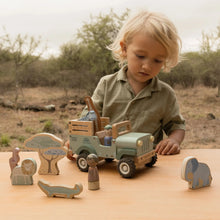 Load image into Gallery viewer, Safari Friends Wooden Safari Car with Animals