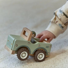 Load image into Gallery viewer, Safari Friends Wooden Safari Car