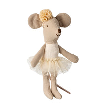 Load image into Gallery viewer, Ballerina Mouse Little Sister Off White