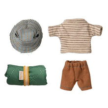 Load image into Gallery viewer, Hiker Mouse Big Brother