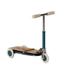 Load image into Gallery viewer, Maileg Kick Board Scooter Mouse Blue