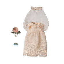 Load image into Gallery viewer, Wedding Dress Mum Mouse