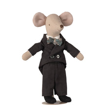 Load image into Gallery viewer, Maileg Wedding Mice Couple in Box Mum and Dad