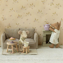 Load image into Gallery viewer, Maileg Rug Flowers Small